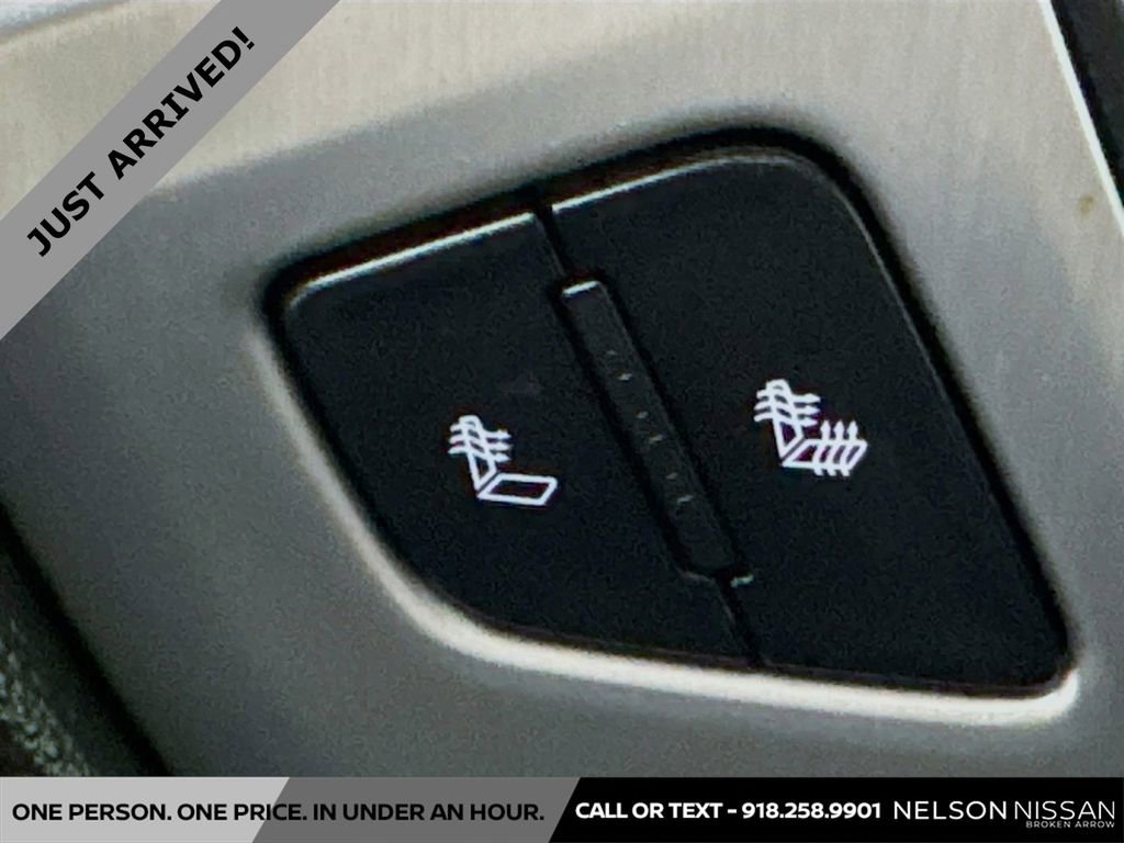 Used 2016 GMC Sierra 1500 SLE w/ SLE Value Package image 20