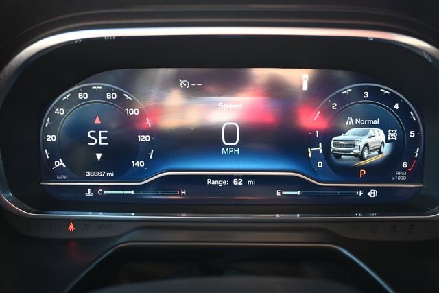 Used 2023 Chevrolet Tahoe LT w/ Luxury Package image 15