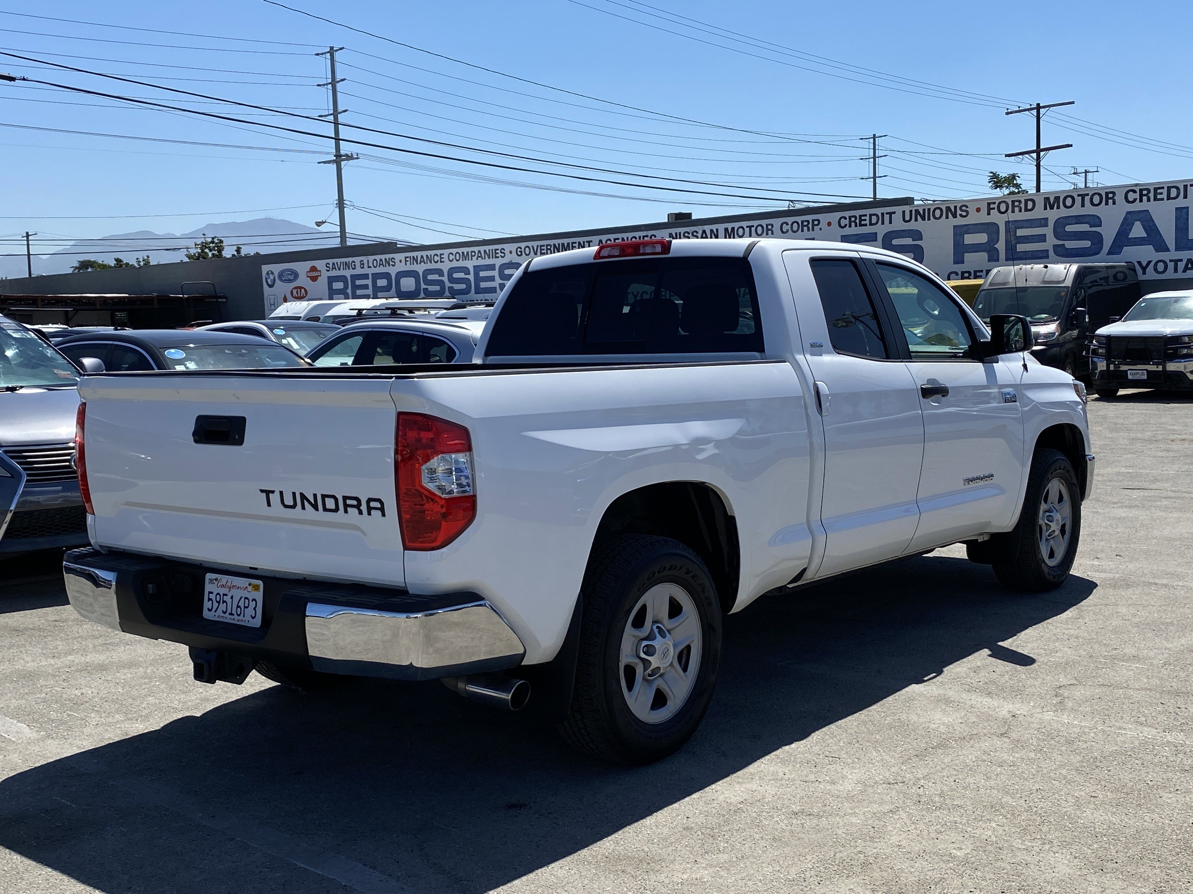 Used 2018 Toyota Tundra SR5 w/ SR5 Upgrade Package image 5