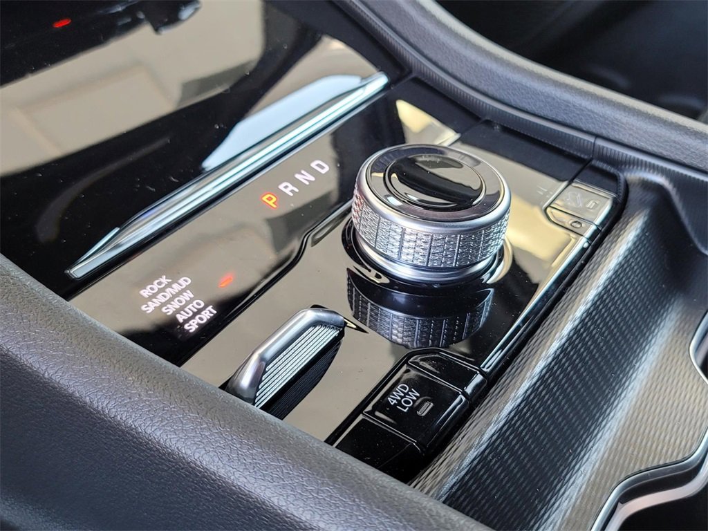 New 2025 Jeep Grand Cherokee Limited 4xe image 36