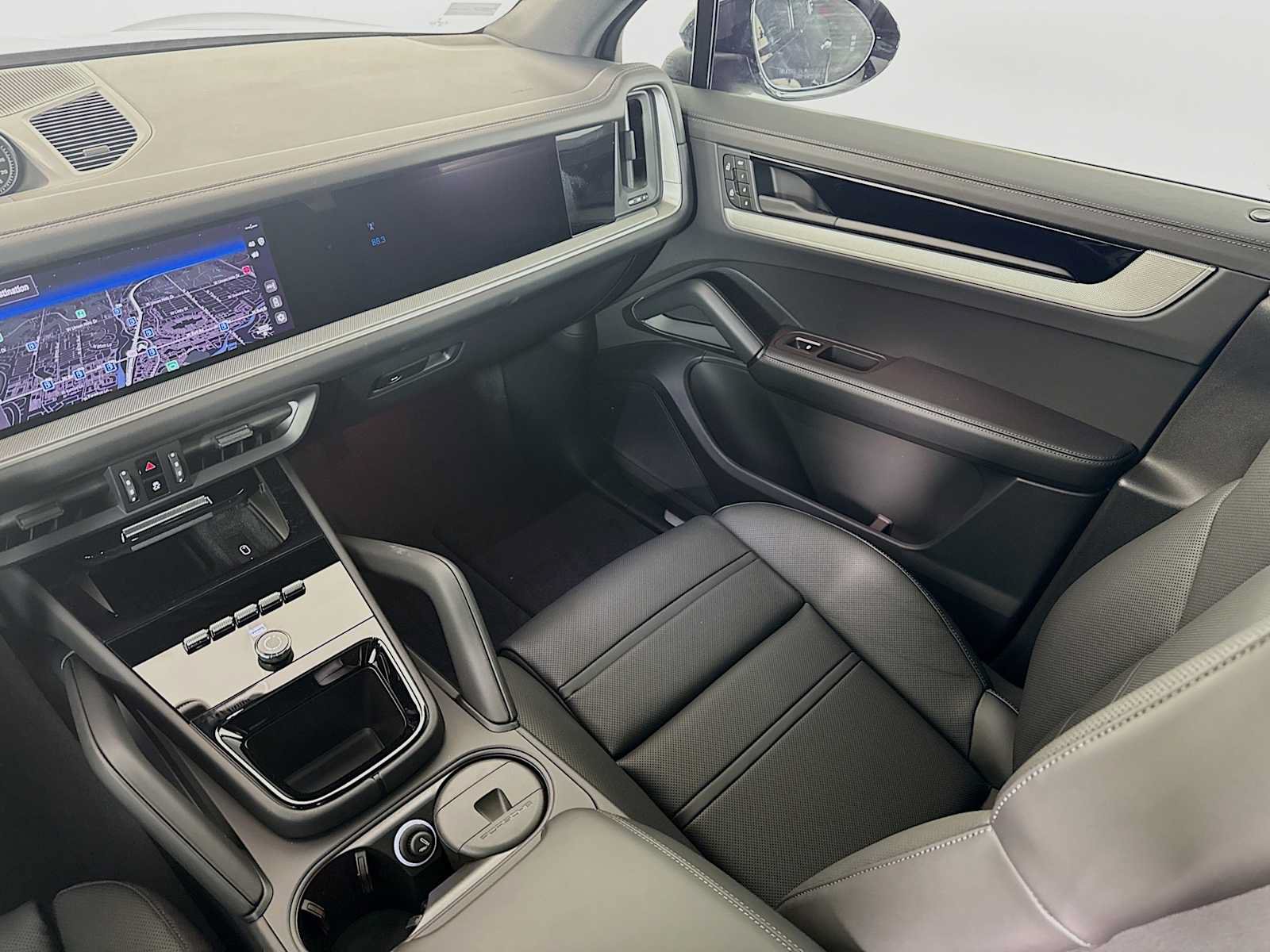 New 2026 Porsche Cayenne E-Hybrid AWD/4WD image 25