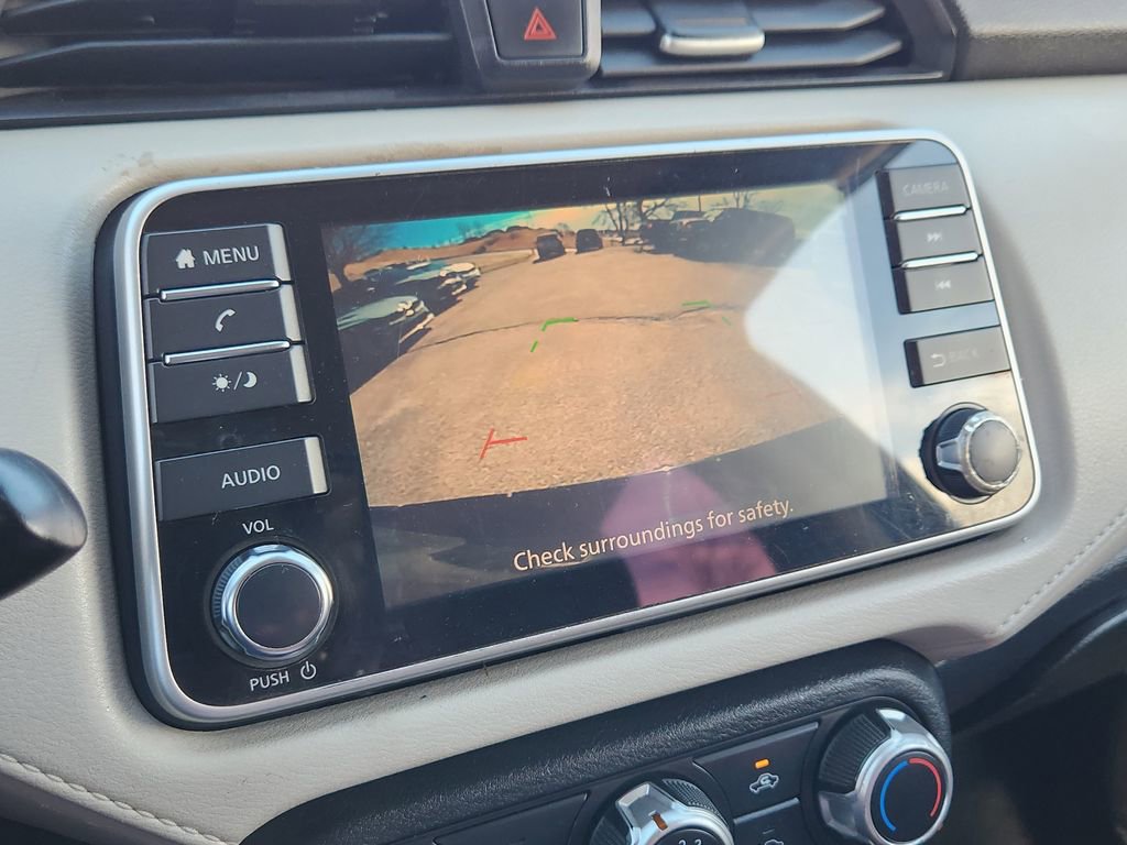 Used 2021 Nissan Versa SV image 16