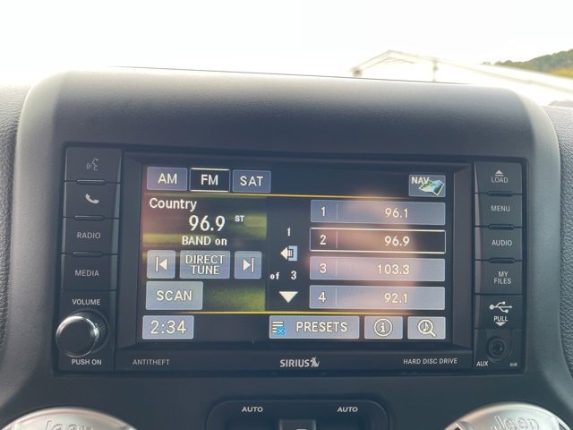 Used 2017 Jeep Wrangler Unlimited Sahara w/ Dual Top Group image 16