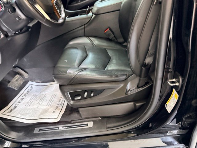 Used 2018 Cadillac Escalade Premium Luxury AWD/4WD image 19