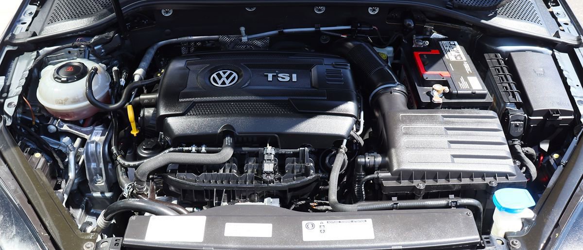 Used 2018 Volkswagen Golf SE image 58