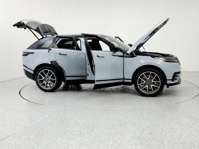 Certified 2026 Land Rover Range Rover Velar Dynamic SE AWD/4WD image 10