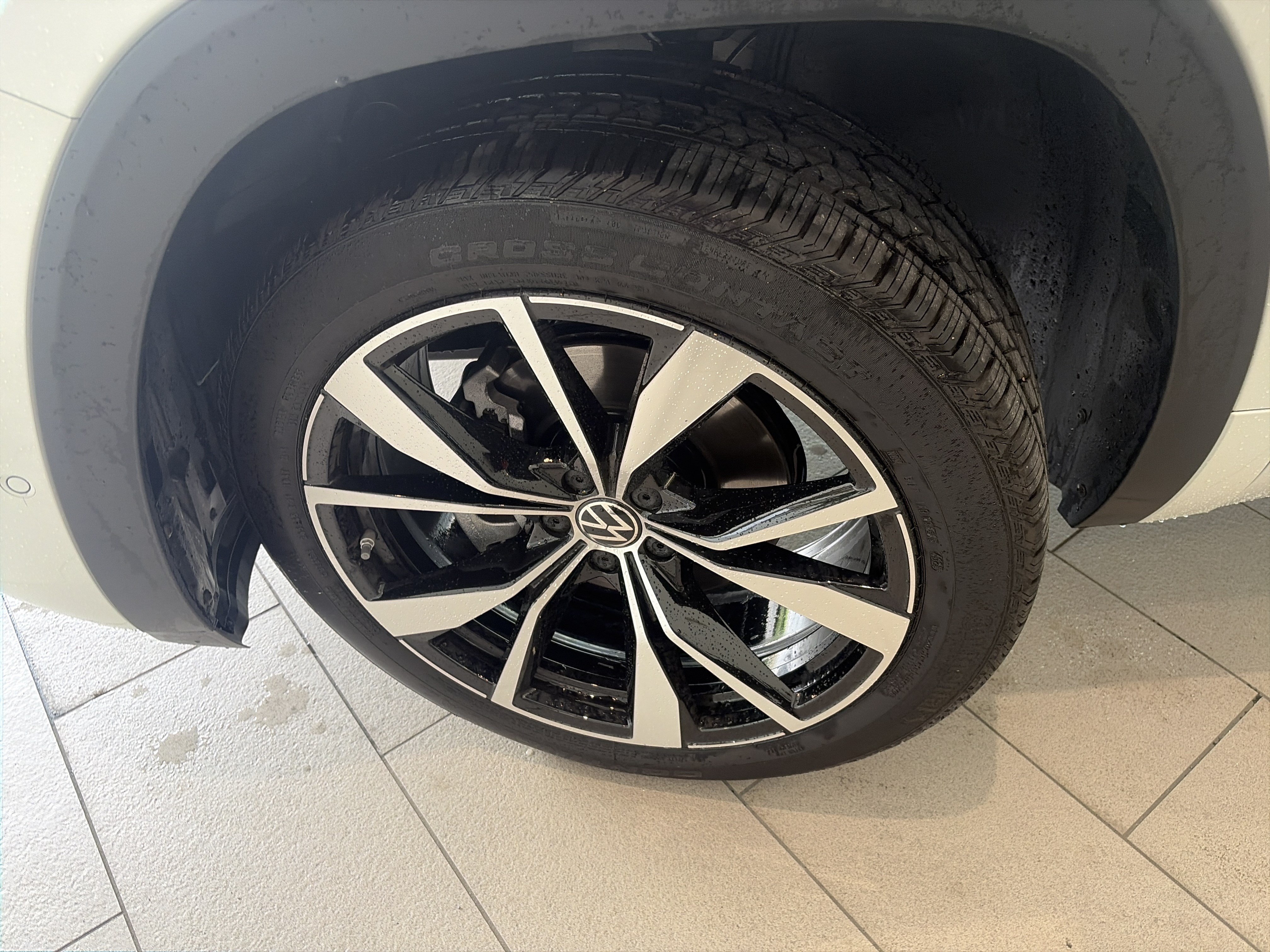 New 2026 Volkswagen Atlas SEL Premium R-Line AWD/4WD image 11