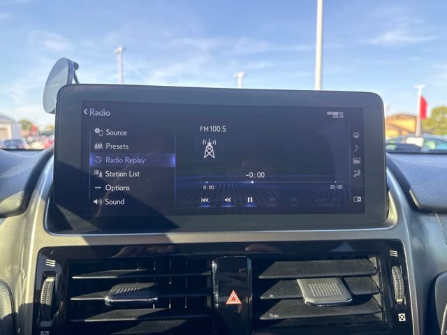 Used 2022 Lexus GX 460 Luxury w/ Accessory Package AWD/4WD image 34