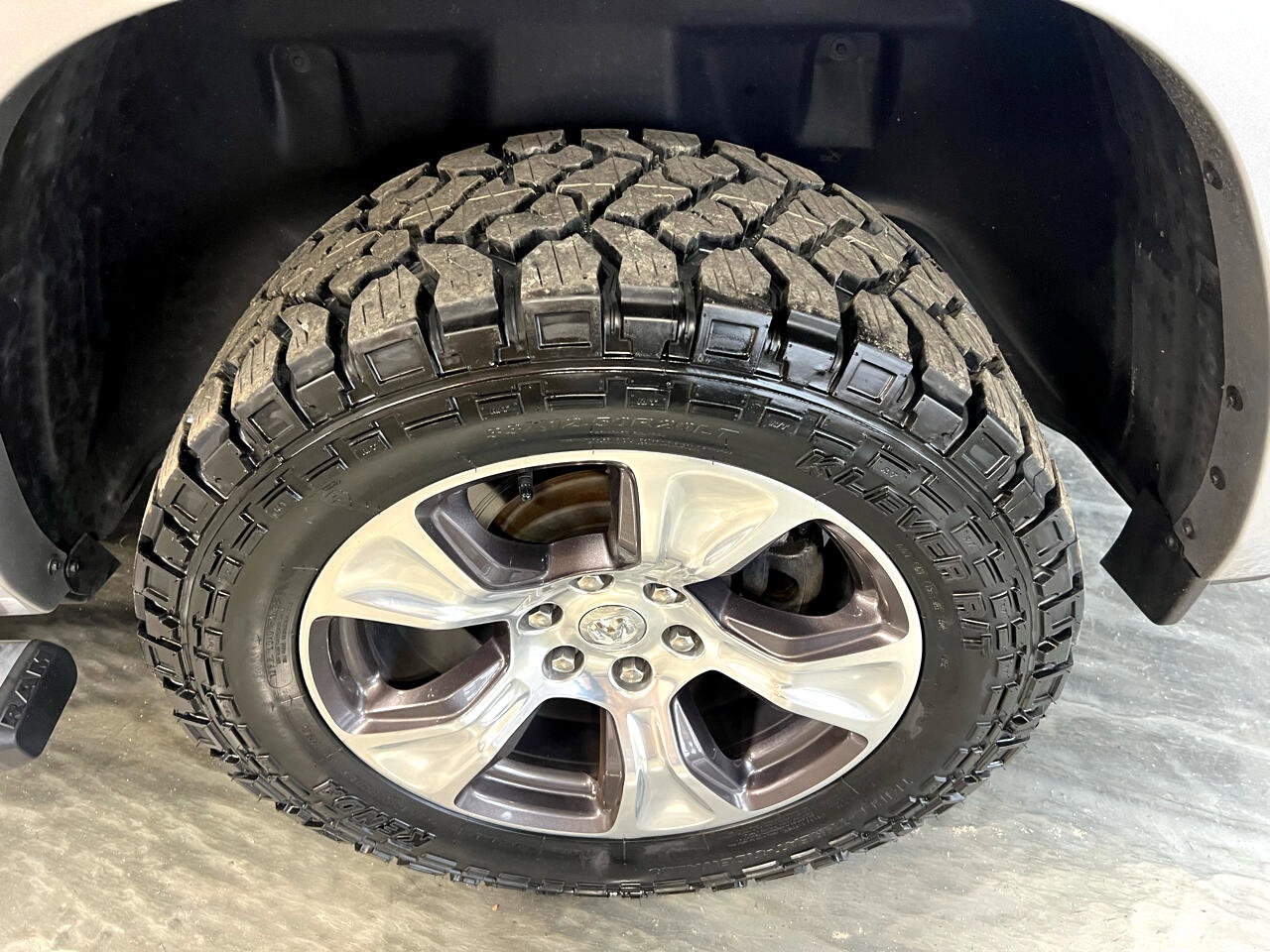 Used 2022 RAM 1500 Laramie image 11