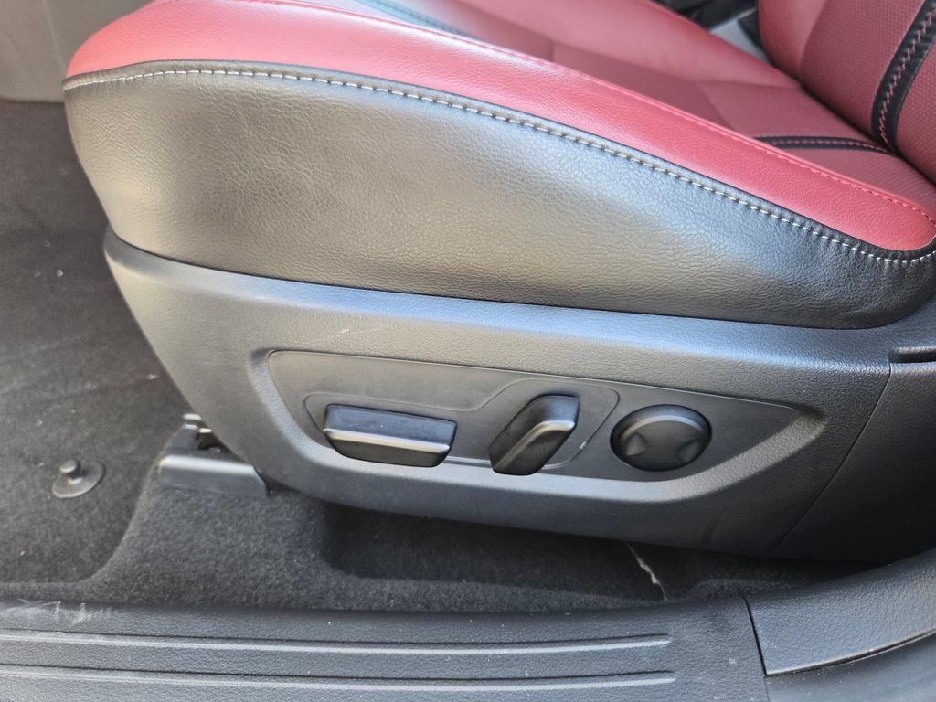Certified 2025 MAZDA CX-50 AWD 2.5 Hybrid w/ Premium Pkg image 16