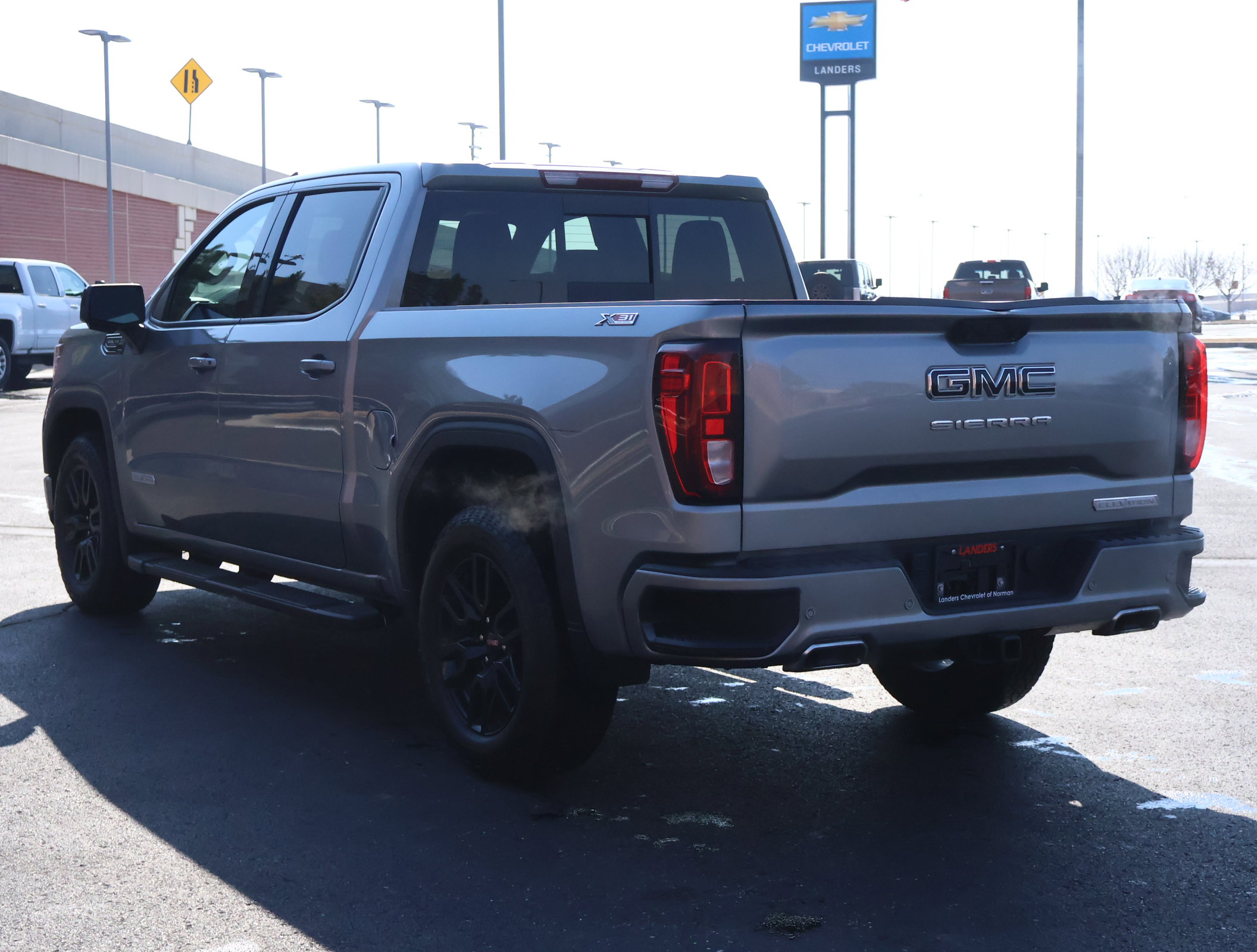 Used 2024 GMC Sierra 1500 Elevation w/ Elevation Premium Package image 7