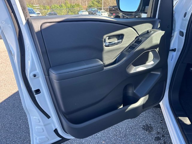 New 2026 Nissan Frontier SV w/ Tow Package AWD/4WD image 19