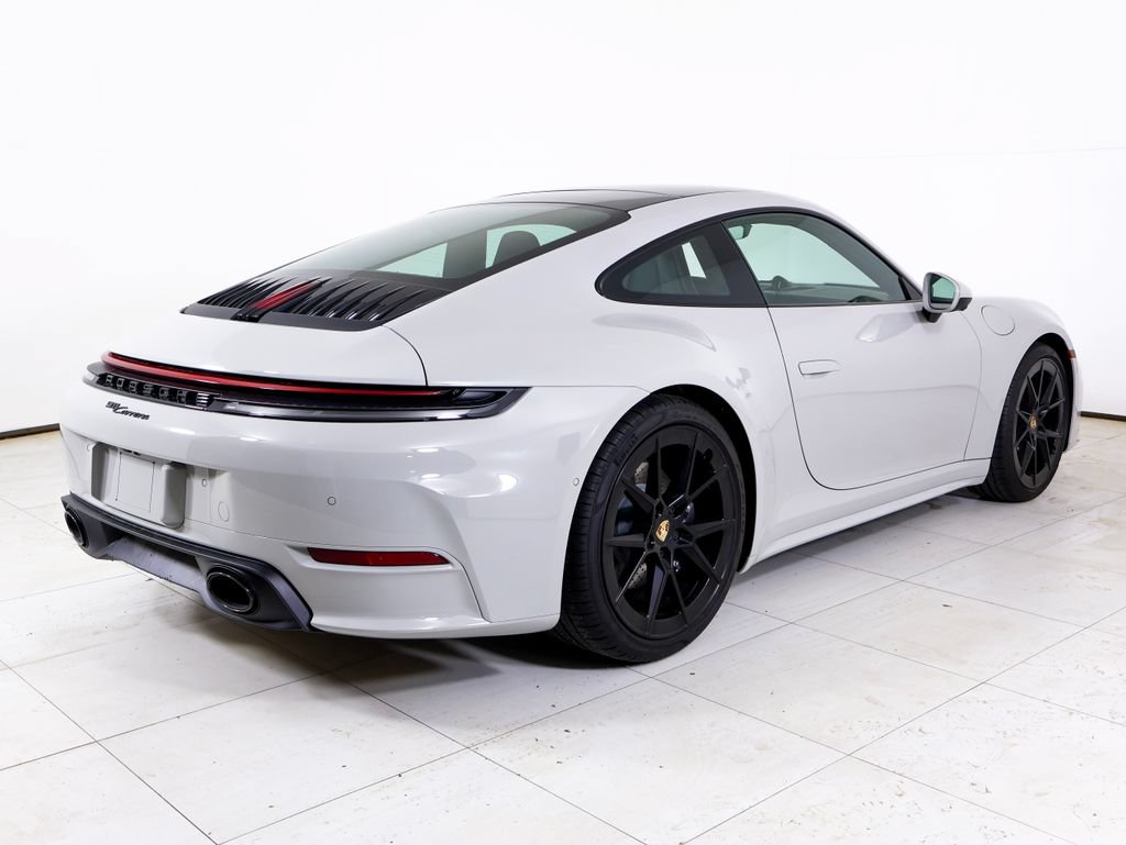 Certified 2026 Porsche 911 Carrera RWD image 31