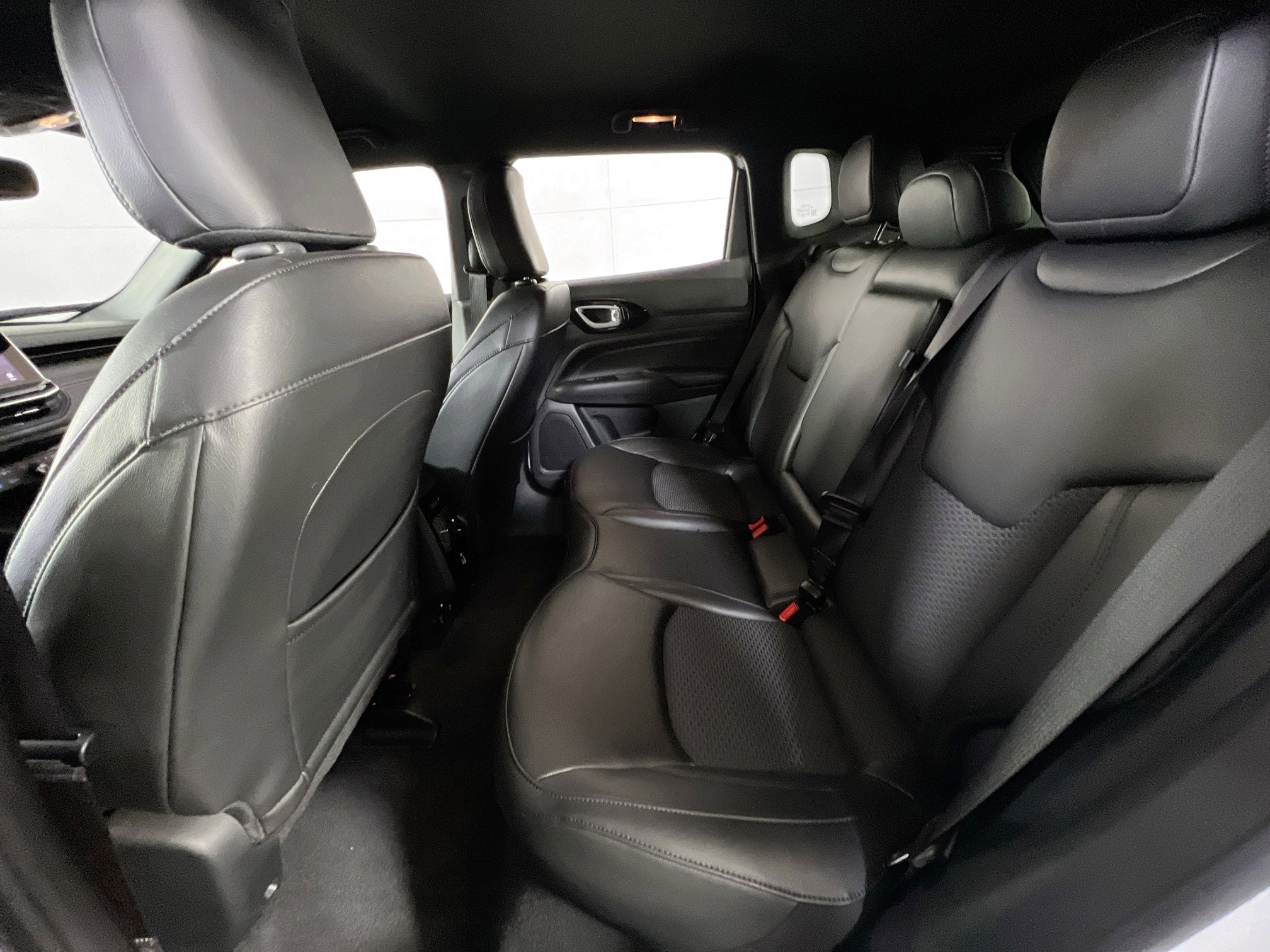 Used 2022 Jeep Compass Altitude w/ Convenience Group image 23