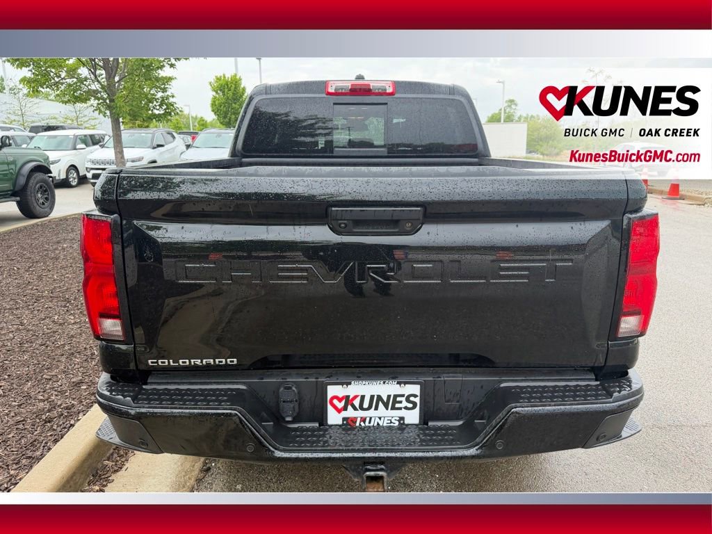 Used 2023 Chevrolet Colorado Z71 w/ Z71 Convenience Package 2 AWD/4WD image 5