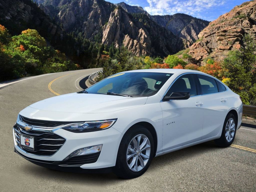 Used 2025 Chevrolet Malibu LT FWD image 5