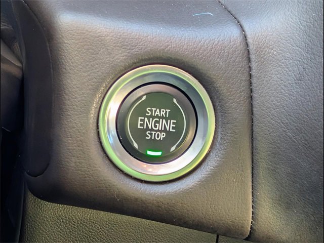 Used 2022 Chevrolet Tahoe LT w/ Luxury Package image 12