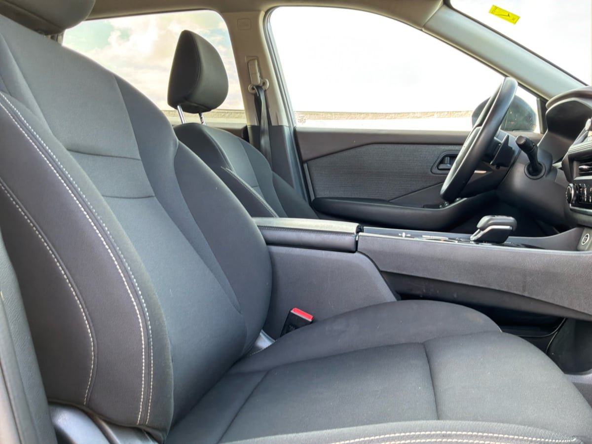 Used 2023 Nissan Rogue S FWD image 21