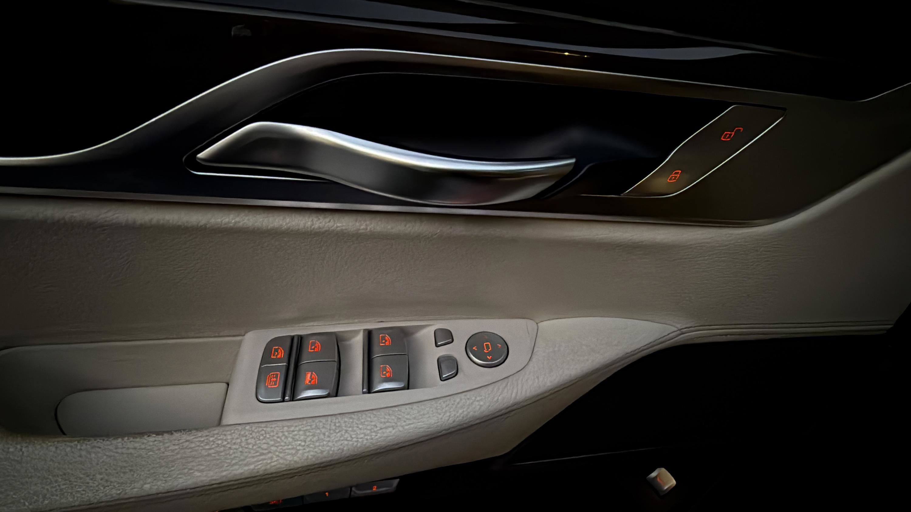 Used 2016 BMW 740i image 33