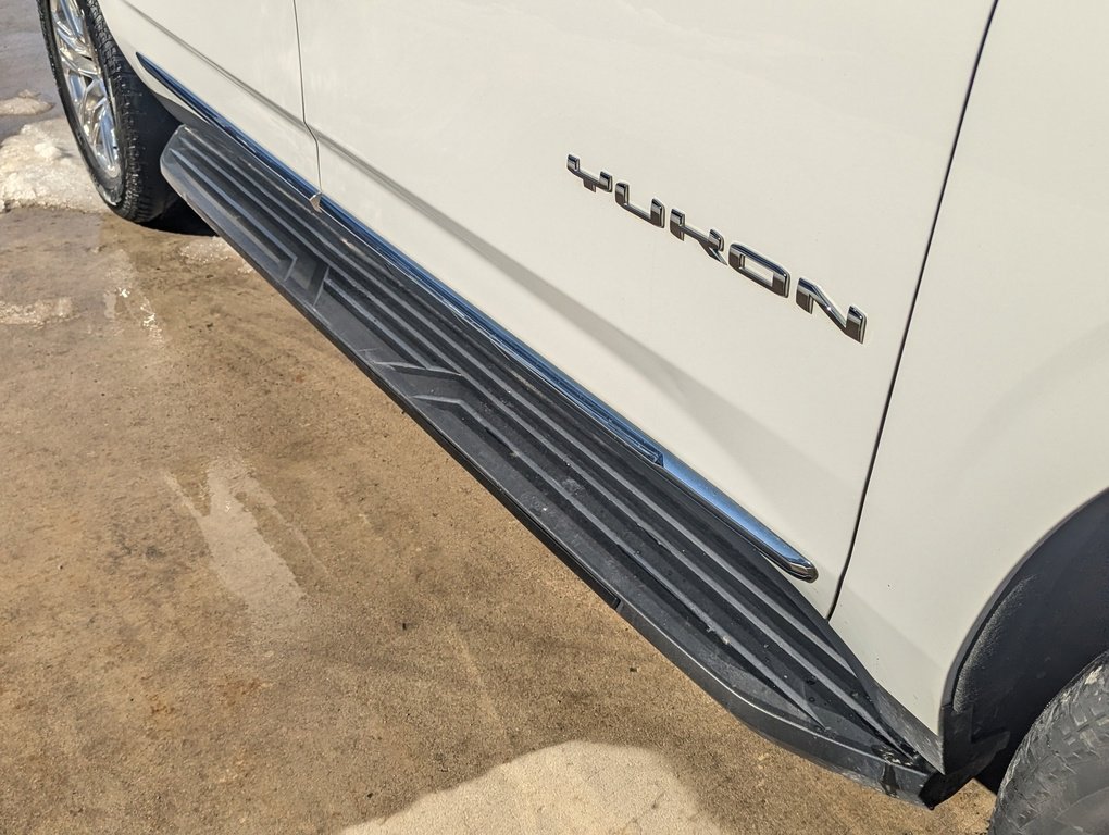 Used 2021 GMC Yukon XL SLT image 13