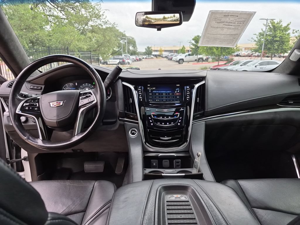 Used 2018 Cadillac Escalade Platinum AWD/4WD image 29