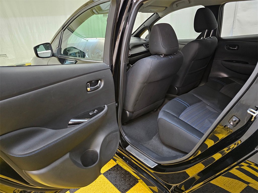 Used 2019 Nissan Leaf SV Plus w/ SV Plus Technology Package image 15