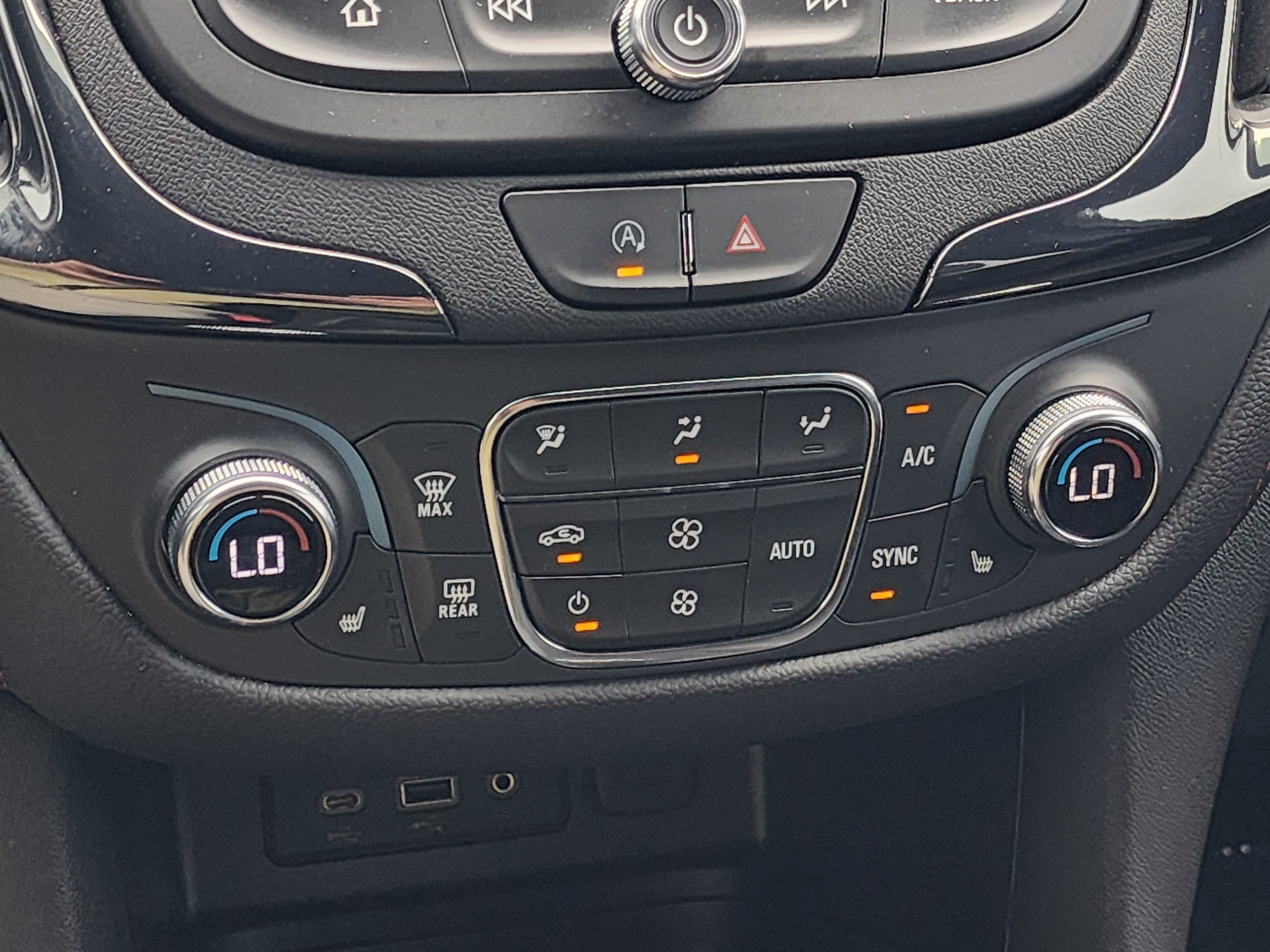 Used 2024 Chevrolet Equinox RS FWD image 22
