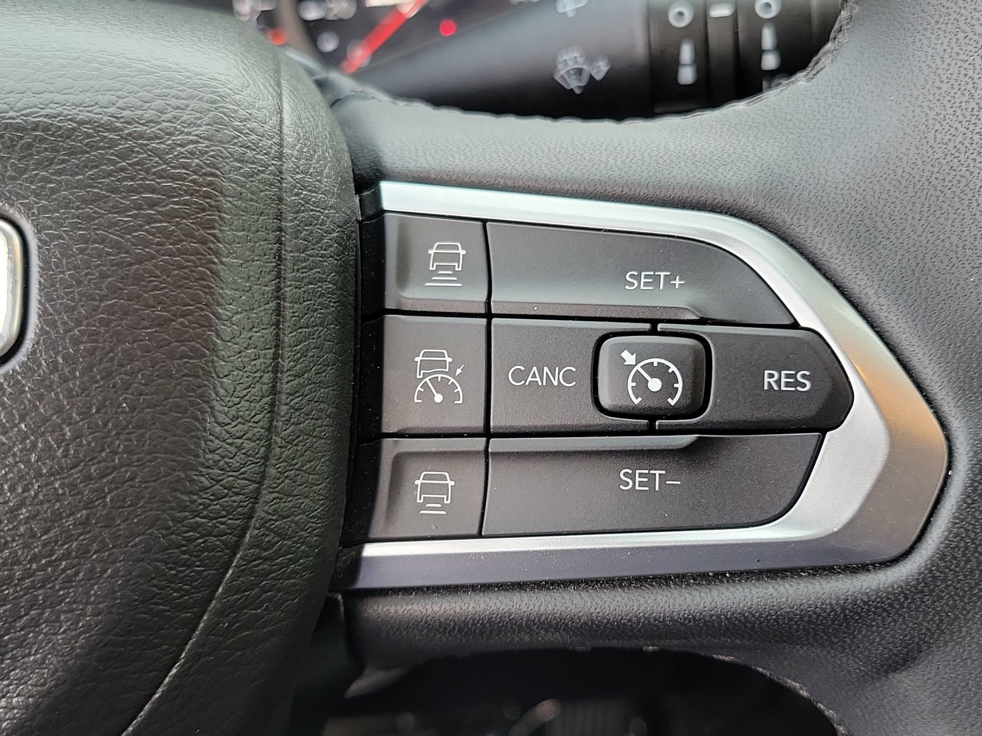 Used 2024 Jeep Compass Limited AWD/4WD image 6
