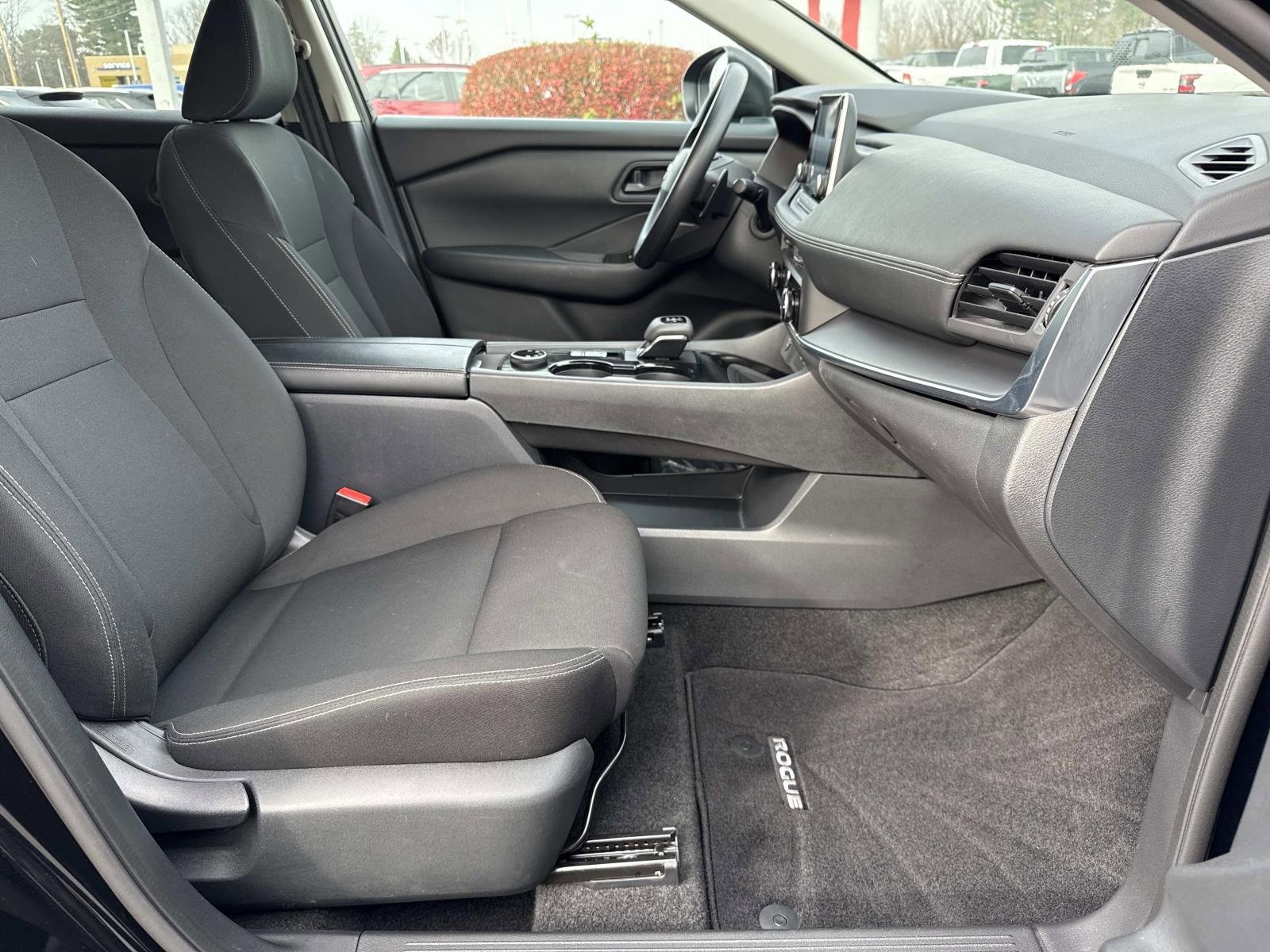 Certified 2025 Nissan Rogue S image 24