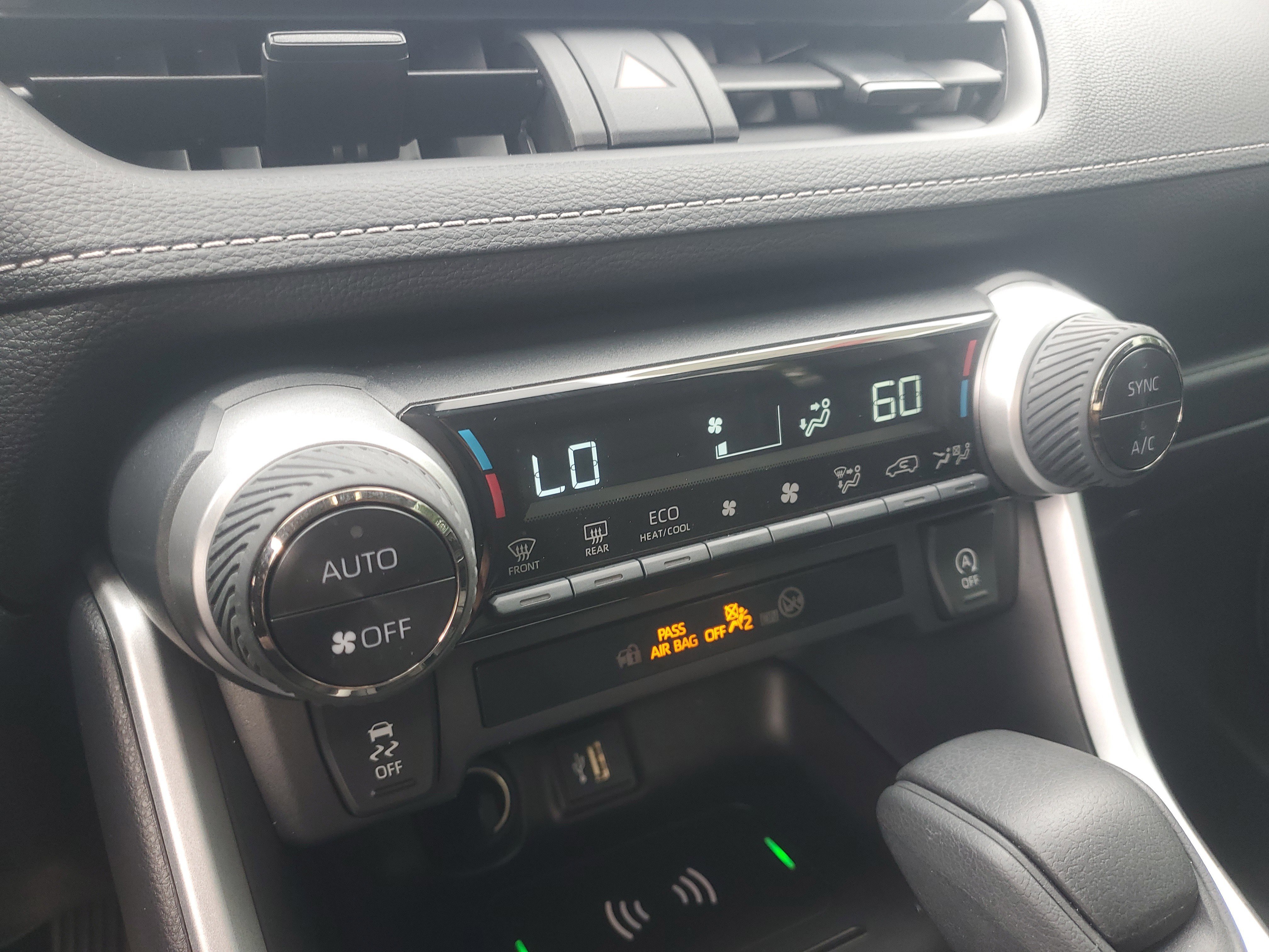 Certified 2025 Toyota RAV4 XLE w/ Convenience Package FWD image 30