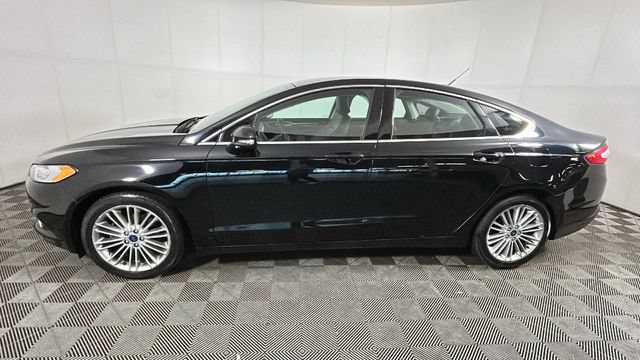 Used 2016 Ford Fusion SE w/ Equipment Group 202A AWD/4WD image 5