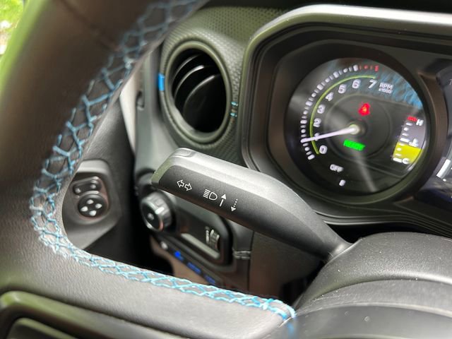 Used 2024 Jeep Wrangler Unlimited Rubicon 4xe AWD/4WD image 24