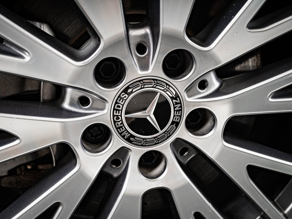 Certified 2025 Mercedes-Benz CLA 250 4MATIC image 8