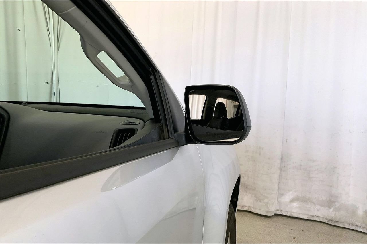 Used 2018 GMC Canyon 2WD Crew Cab w/ Convenience Package image 11