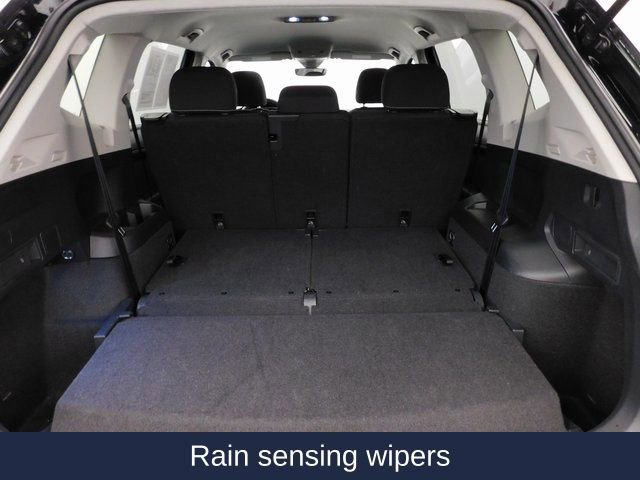 Used 2024 Volkswagen Tiguan S image 18