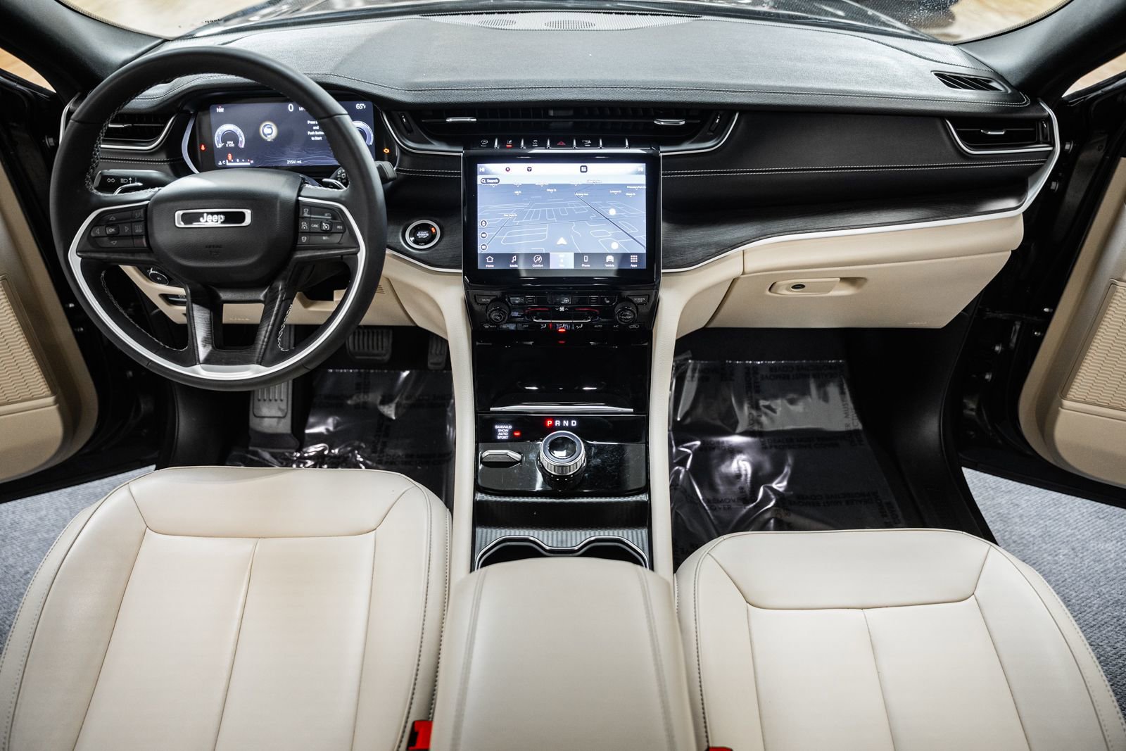 Used 2024 Jeep Grand Cherokee L Limited image 27