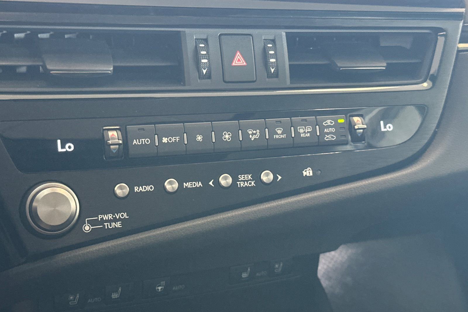 Used 2023 Lexus ES 350 w/ Premium Package FWD image 16