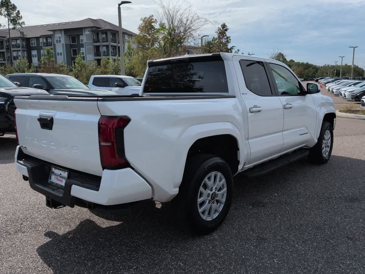 Used 2025 Toyota Tacoma SR5 AWD/4WD image 6