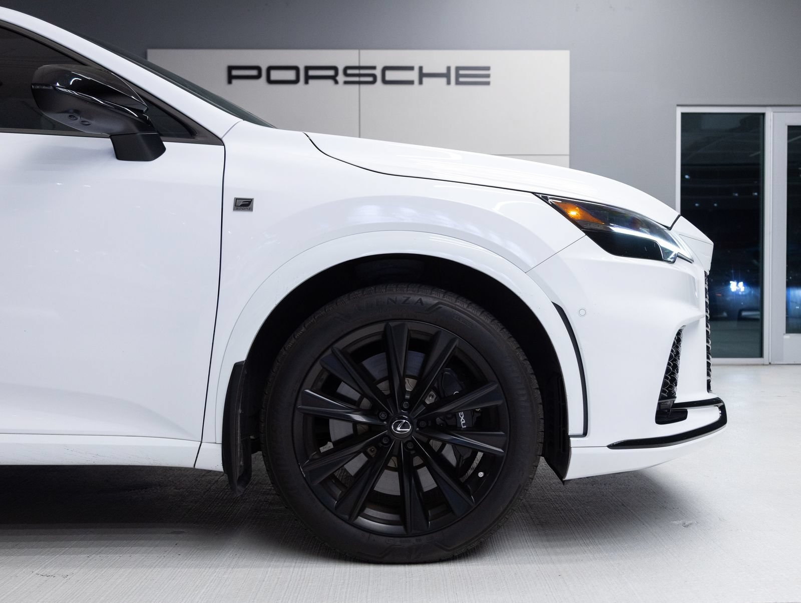 Used 2024 Lexus RX 500h F Sport w/ Convenience Package AWD/4WD image 11