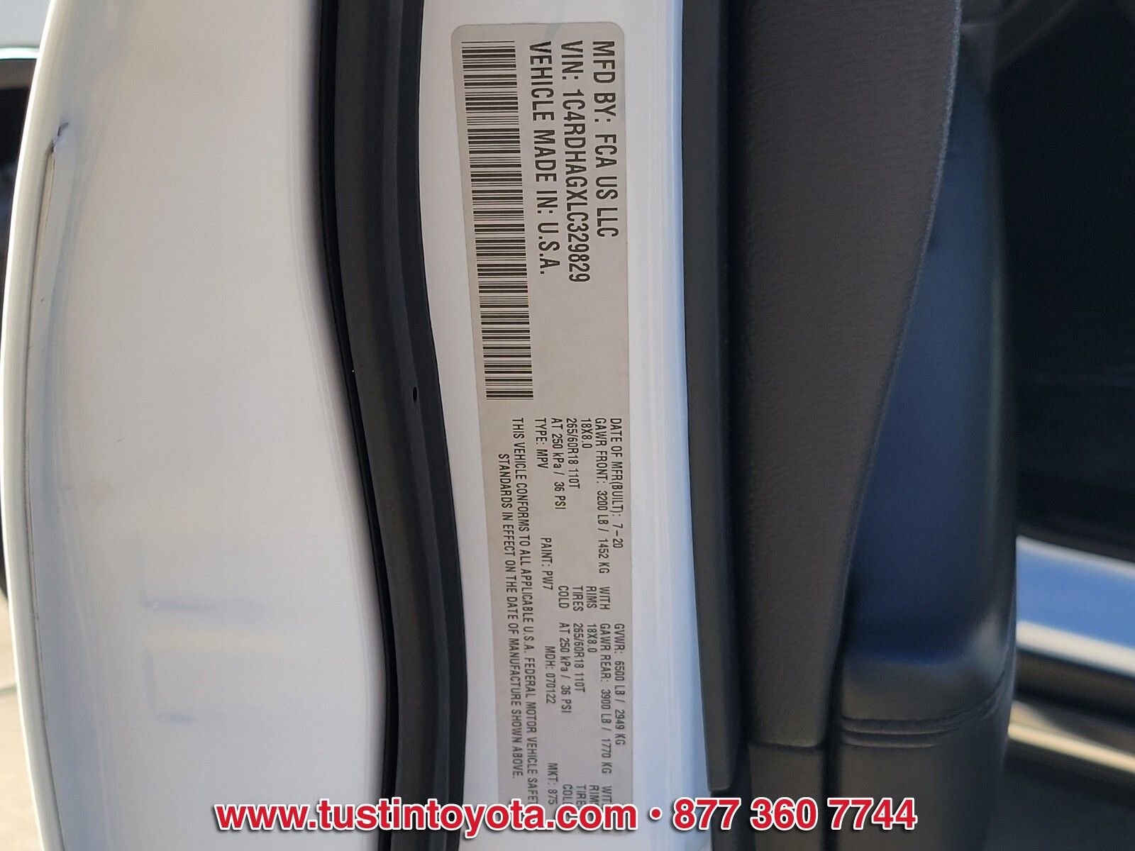 Used 2020 Dodge Durango SXT w/ 3rd Row Seating Group image 18