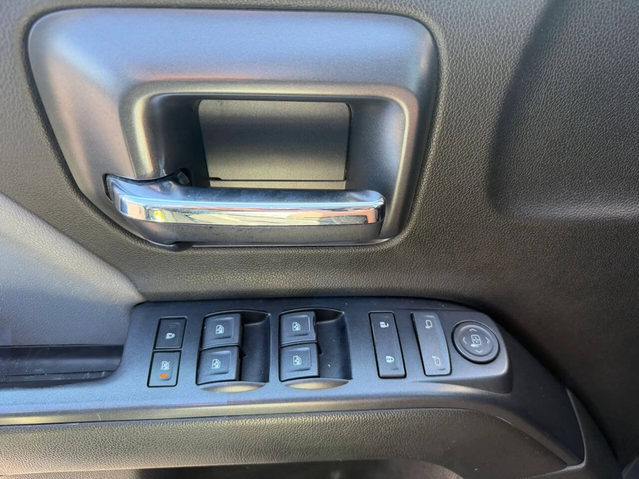 Used 2019 Chevrolet Silverado 2500 W/T AWD/4WD image 22
