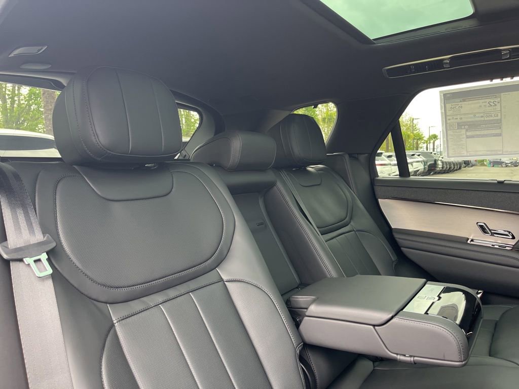 New 2026 Land Rover Range Rover Sport Dynamic SE AWD/4WD image 18