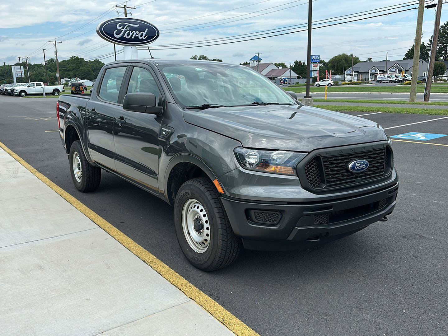Used 2020 Ford Ranger XL w/ Equipment Group 101A Mid AWD/4WD image 3