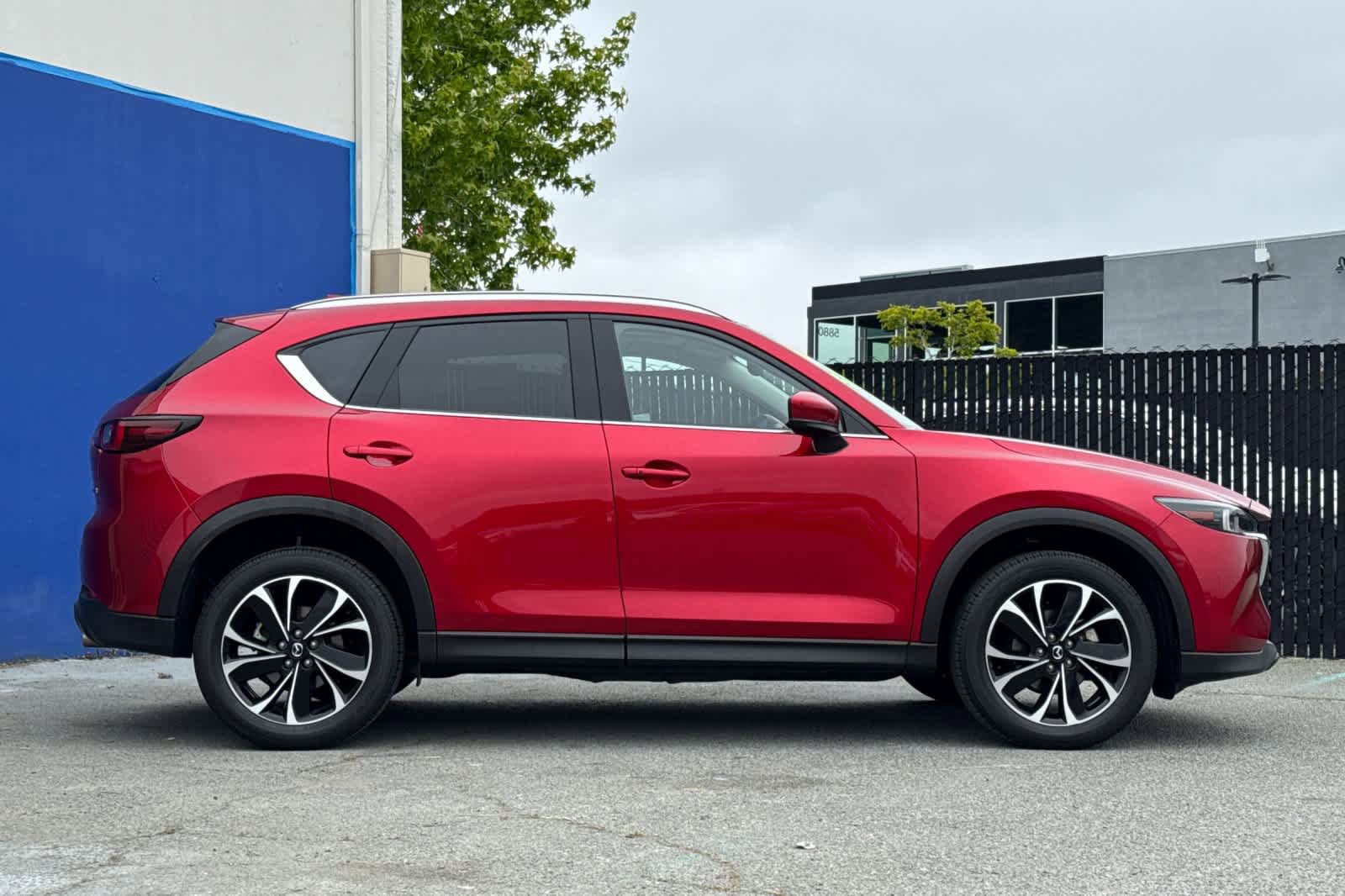 Used 2023 MAZDA CX-5 AWD 2.5 S w/ Premium Package image 2