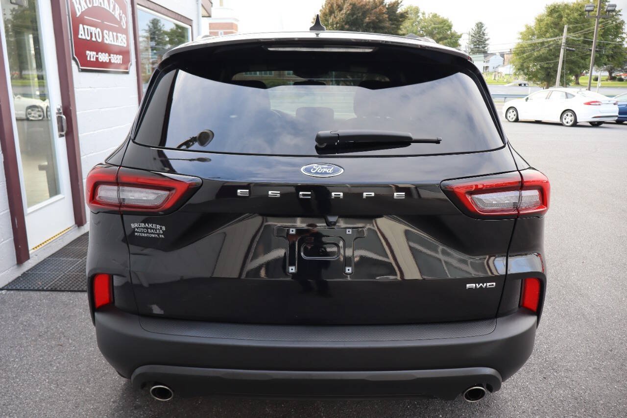 Used 2025 Ford Escape ST-Line AWD/4WD image 3