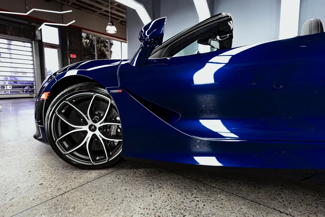 Used 2020 McLaren 720S Spider RWD image 13