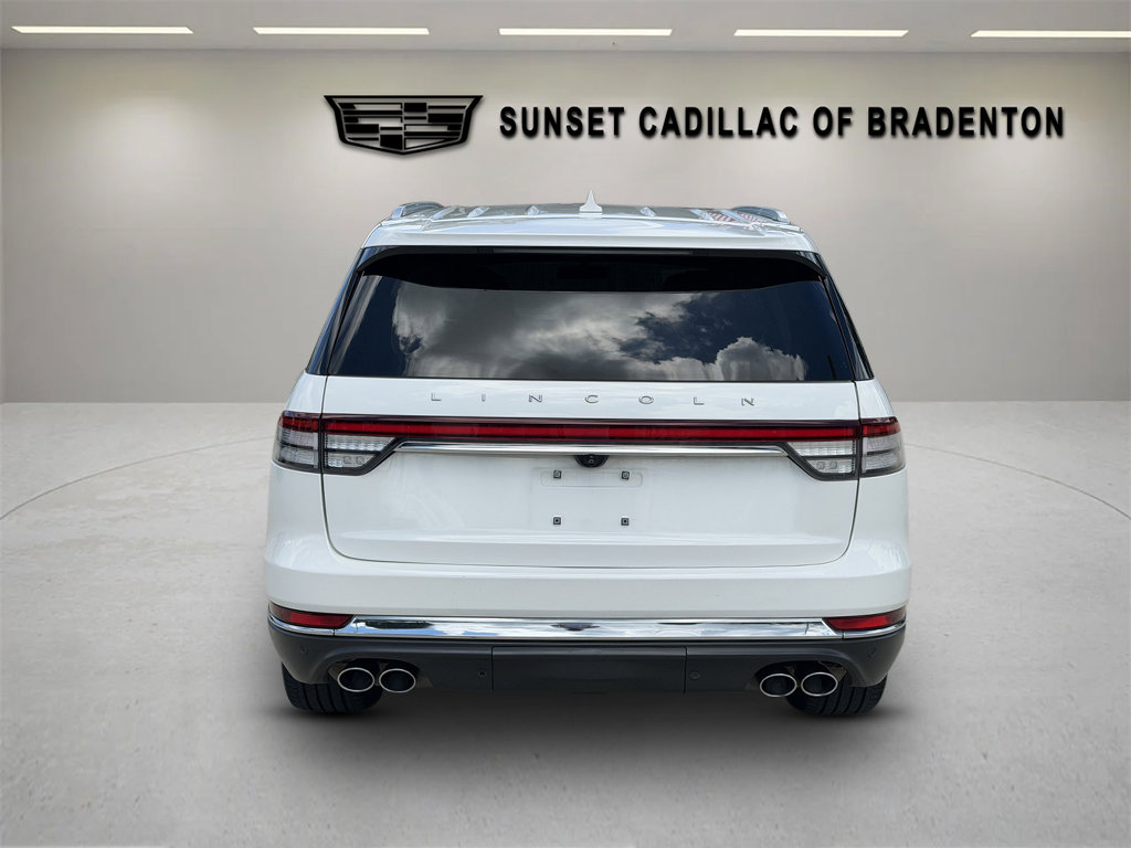 Used 2022 Lincoln Aviator Reserve w/ Equipment Group 201A AWD/4WD image 4