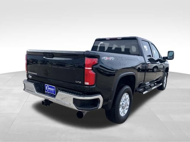 Used 2024 Chevrolet Silverado 2500 LTZ AWD/4WD image 7