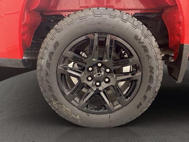 New 2026 Chevrolet Silverado 1500 Custom w/ Turbomax Blackout Package AWD/4WD image 39
