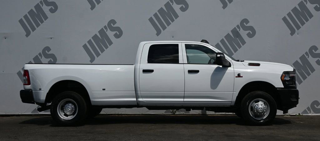 Used 2024 RAM 3500 Tradesman AWD/4WD image 4